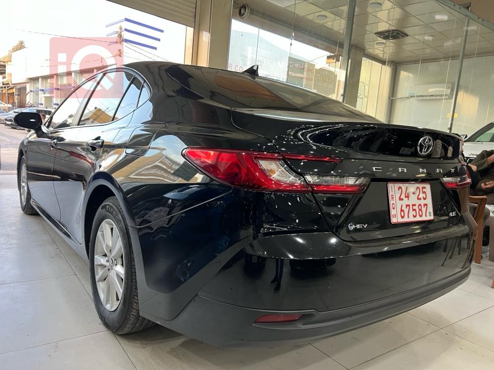 تۆیۆتا کامری